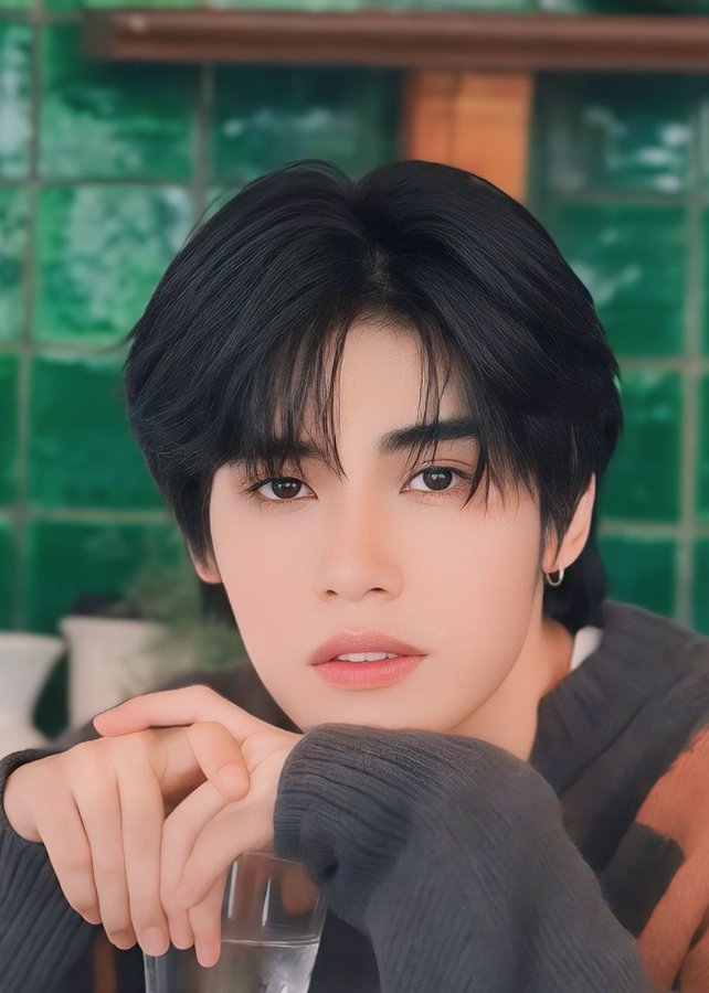 XZWY8's tweet photo. ทั้งหล่อทั้งสวยในคนเดียว

UP POOM FIGHT FOR YOUR LOVE #LeadersXRealbarrier #poompps https://t.co/t2bOqMqJzk