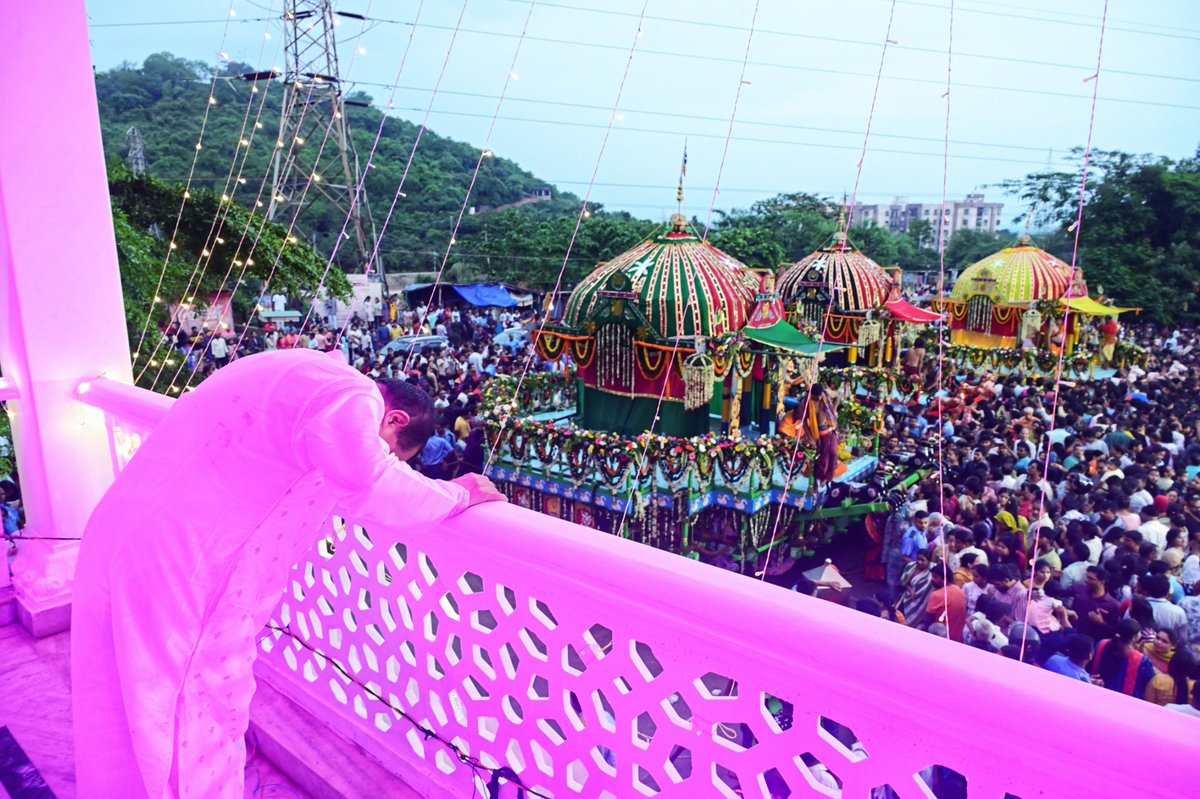 achyuta_samanta's tweet photo. With the blessings of Mahaprabhu Shri Jagannath, the Rath Yatra at Shri Bani Khetra concluded successfully today.

It gave me great happiness to see devotees, students, staff and well-wishers come together with devotion and discipline. Every arrangement was made with sincerity and care for the smooth conduct of this sacred occasion.

My heartfelt thanks to everyone who worked to make the Rath Yatra successful. May Mahaprabhu bless all with peace, happiness and good health.

Jai Jagannath.