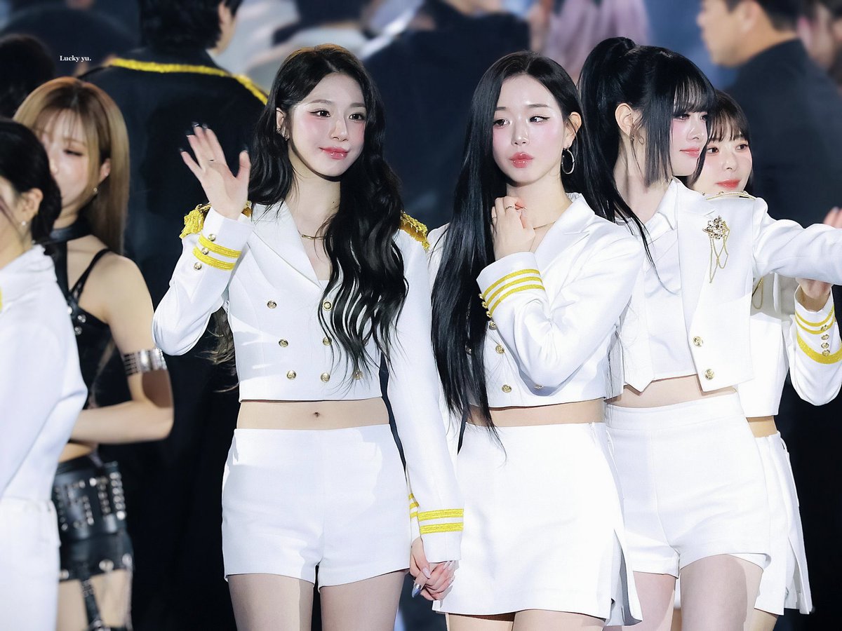 luckyyu_0525's tweet photo. 260215

#트리플에스 #tripleS 
#신위 #Xinyu #Chaeyeon https://t.co/yzWJSigC7O