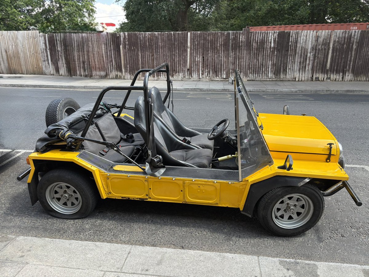 Londonmini1's tweet photo. Essential for this weather
Mini Moke.
https://t.co/K1kSGzfITl
#MiniMoke
#Summer
#Cool
#Style
#Love https://t.co/M5OaTGxaC1