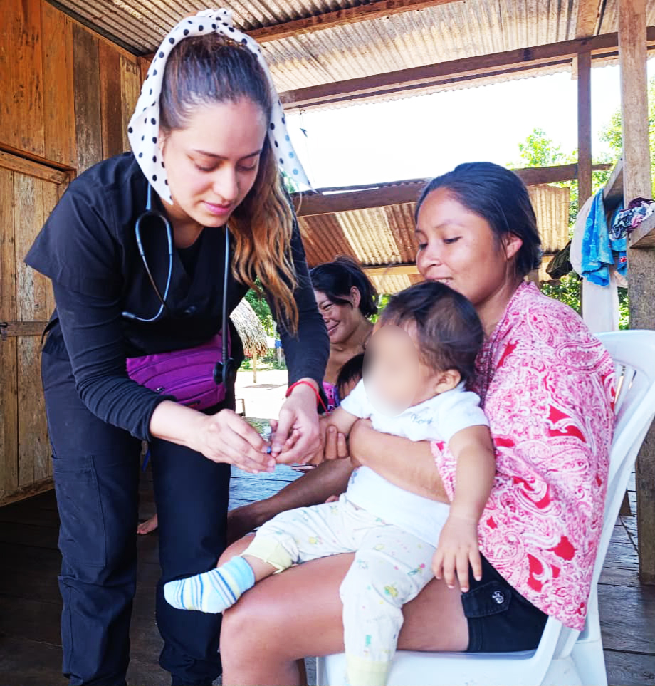 dpsmorona's tweet photo. #MSPEnTerritorio | El personal del Puesto de Salud Pimpints llevó atención integral a la comunidad de #Chankuap, en #Taisha.
Se realizaron 40 atenciones médicas y obstétricas, 💉 vacunación y 💧 charlas sobre agua segura, promoviendo la prevención y el bienestar de la población. https://t.co/KW24brLD15
