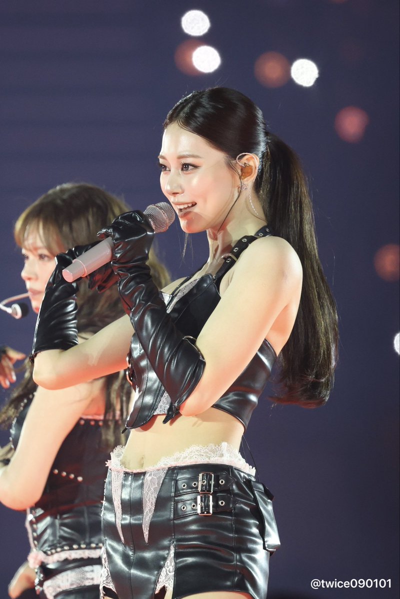 260711 THIS IS FOR WORLD TOUR FINALE #TZUYU #쯔위 #子瑜 #ツウィ
