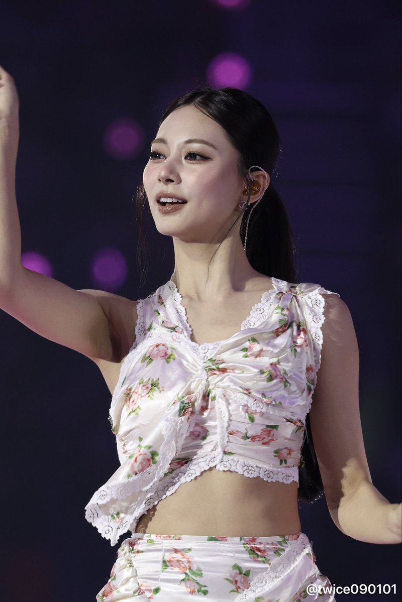 260711 THIS IS FOR WORLD TOUR FINALE #TZUYU #쯔위 #子瑜 #ツウィ