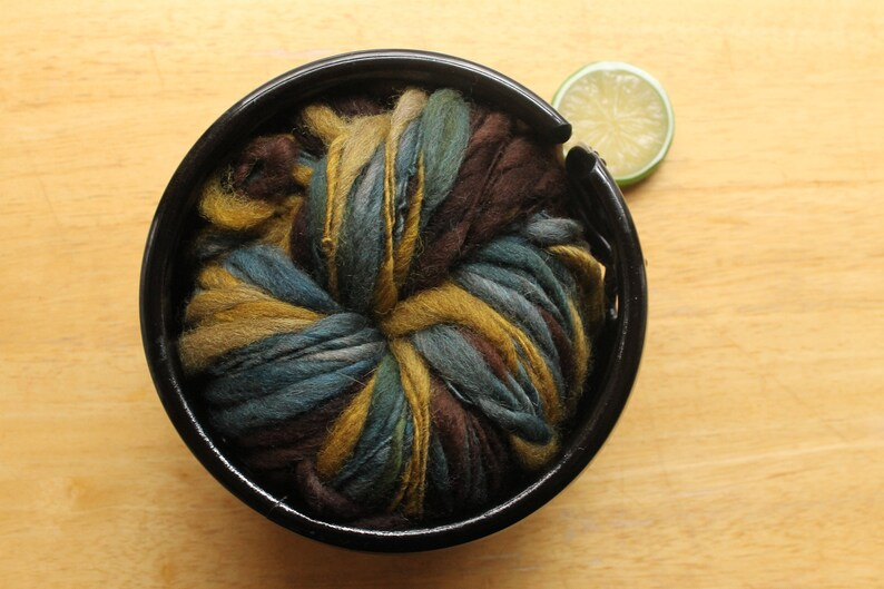 thefinelime's tweet photo. SO pretty! Because this #bflwool was brown and then dyed, it has a heathered look. #selfstriping #handspunyarn with gorgeous texture.
https://t.co/EkBRorLkL2 via @Etsy https://t.co/HhPcJaobbS