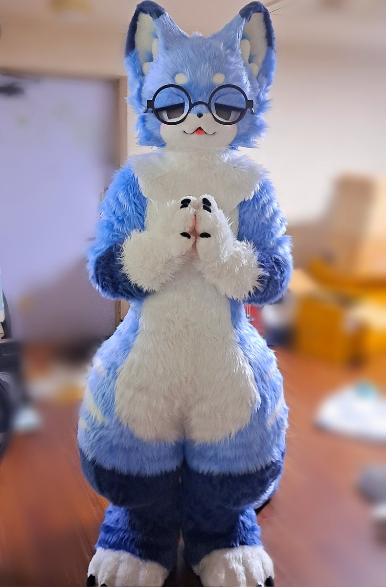 blueyburger's tweet photo. #퍼리_트친소 #퍼리_𝕏친소

안녕하세요! 10월에 데뷔하게 될 뉴비 퍼슈터 파란 여우 블루이입니다!

주로 기타와 일상얘기가 주로 올라갈 예정이고 더 많은 사람들과 친해지고자 교류도 많이 할 생각입니다 퍼리판이 처음인 만큼 잘 부탁드립니다~!!

성향 맞는 분 위주로 찾아갈게요.
RT 중심으로, 마음은 확인 후 찾아갑니다!
편하게 흔적 남겨주세요. 💙🦊

🪡 : @cuiliyan331