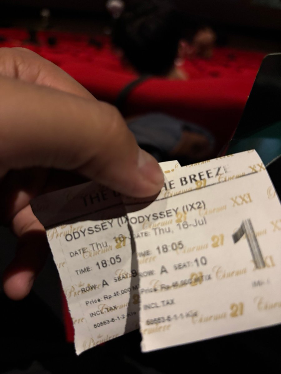 Christprab's tweet photo. Siap mencacati film nolan satu ini. https://t.co/UwG0KHh2Ed