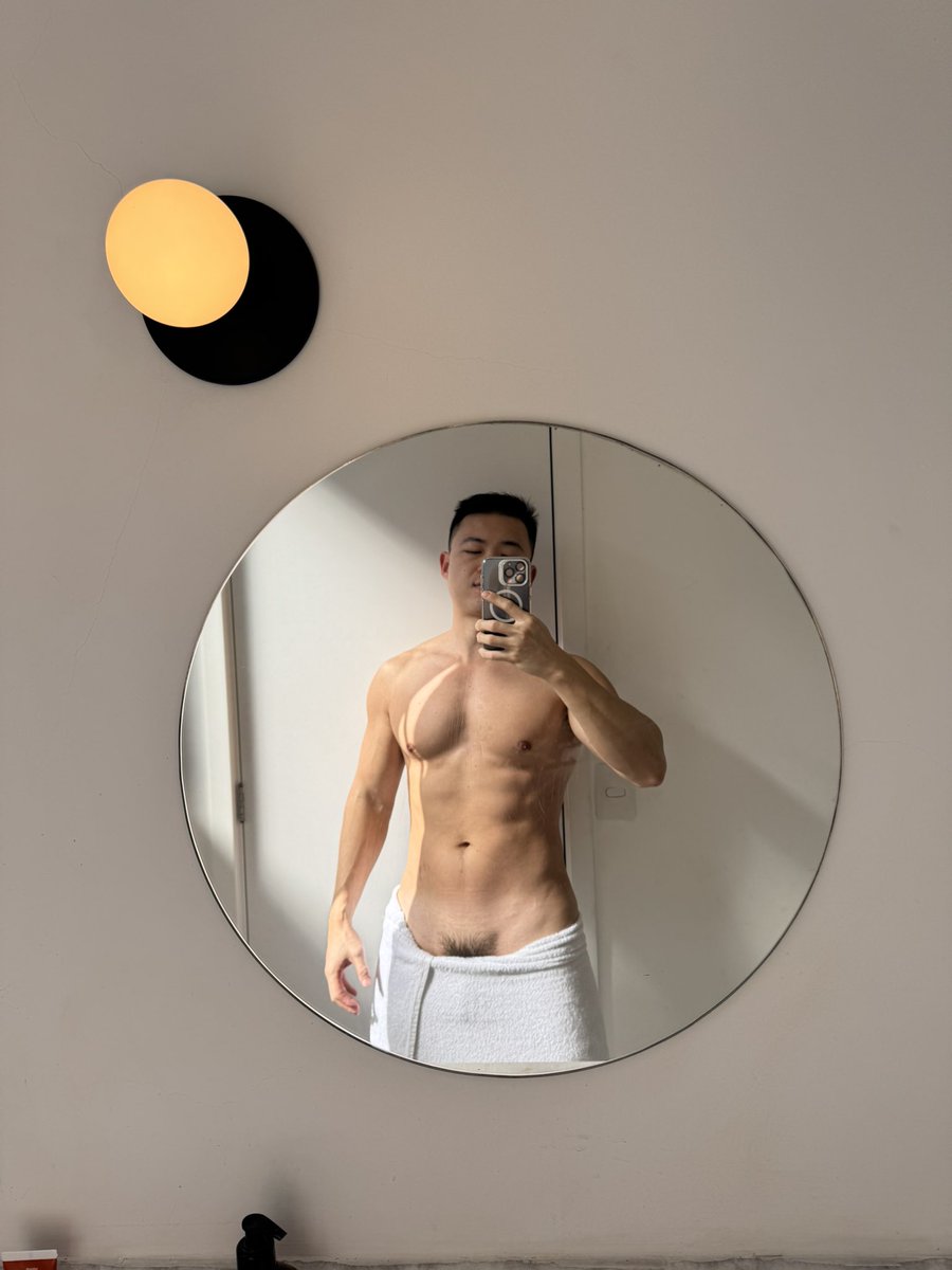 chinesinho amassando pão tweet media