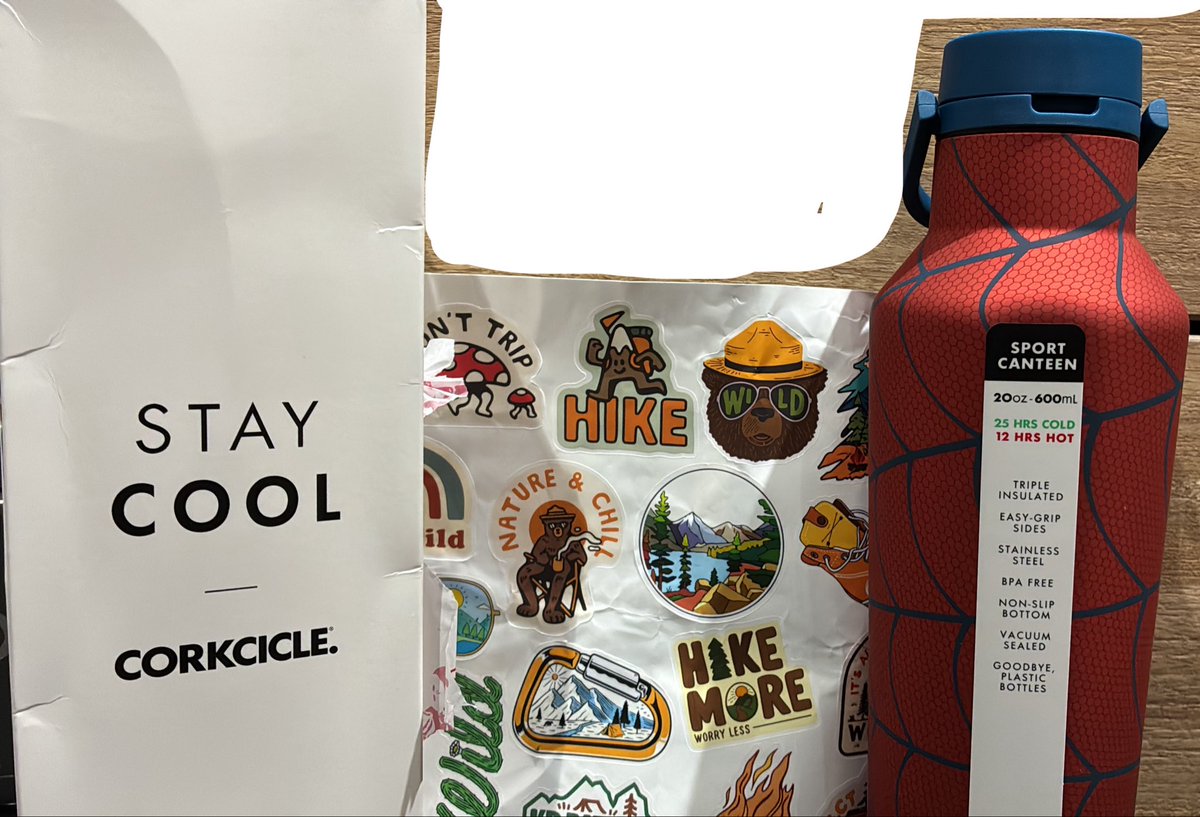 khiilend's tweet photo. Terima kasih pacarku Fitri Parker ( @aeritohir ) buat tumblernya @Corkcicle x #Spiderman  dan akhirnya aku menjadi Khilend Parker. Suka sekali guys. https://t.co/VQsDBUiLMU