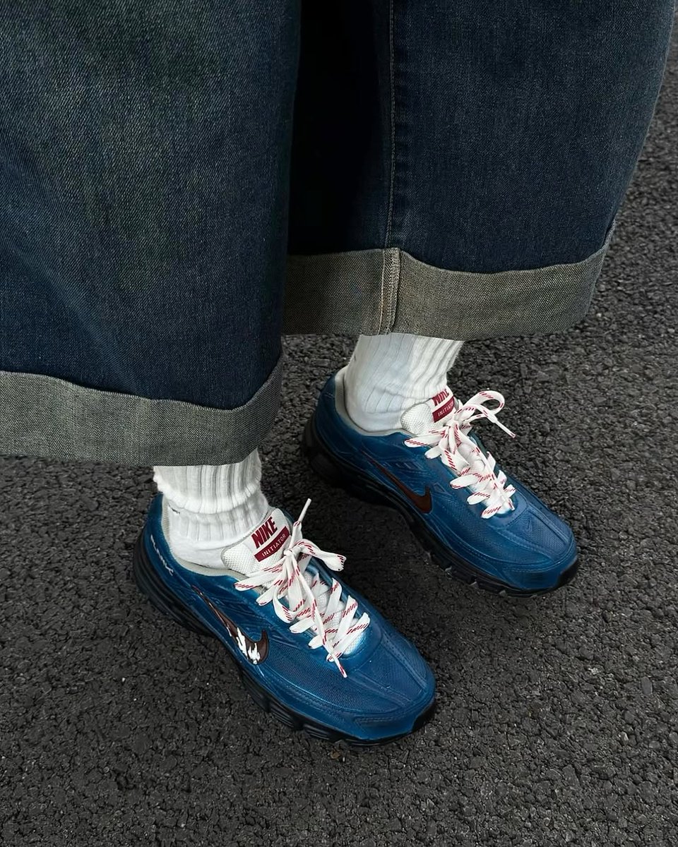 JustFreshKicks's tweet photo. These Nike Initiator customs are straight heat. https://t.co/bnFMuKWMqP