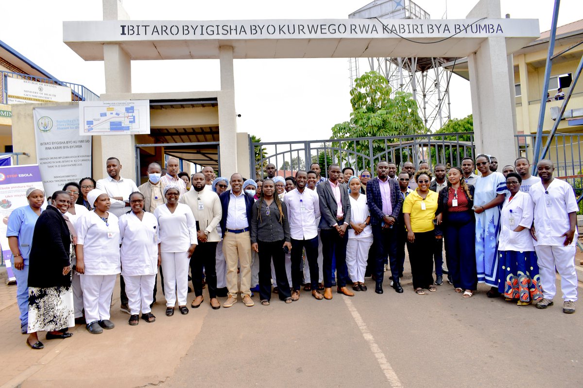 Byumba_Hospital's tweet photo. None muri @Byumba_Hospital, habereye igikorwa cyo gusoza ku mugaragaro ubugenzuzi bwahakorewe mu minsi 4 ku bufatanye bwa @RwandaHealth hagamijwe kureba niba byujuje ibisabwa mu gutanga serivise nziza, zinoze kandi zizewe ku bakoresha serivise z'ubuvuzi babigana (Accreditation). https://t.co/kuDeecTIEe