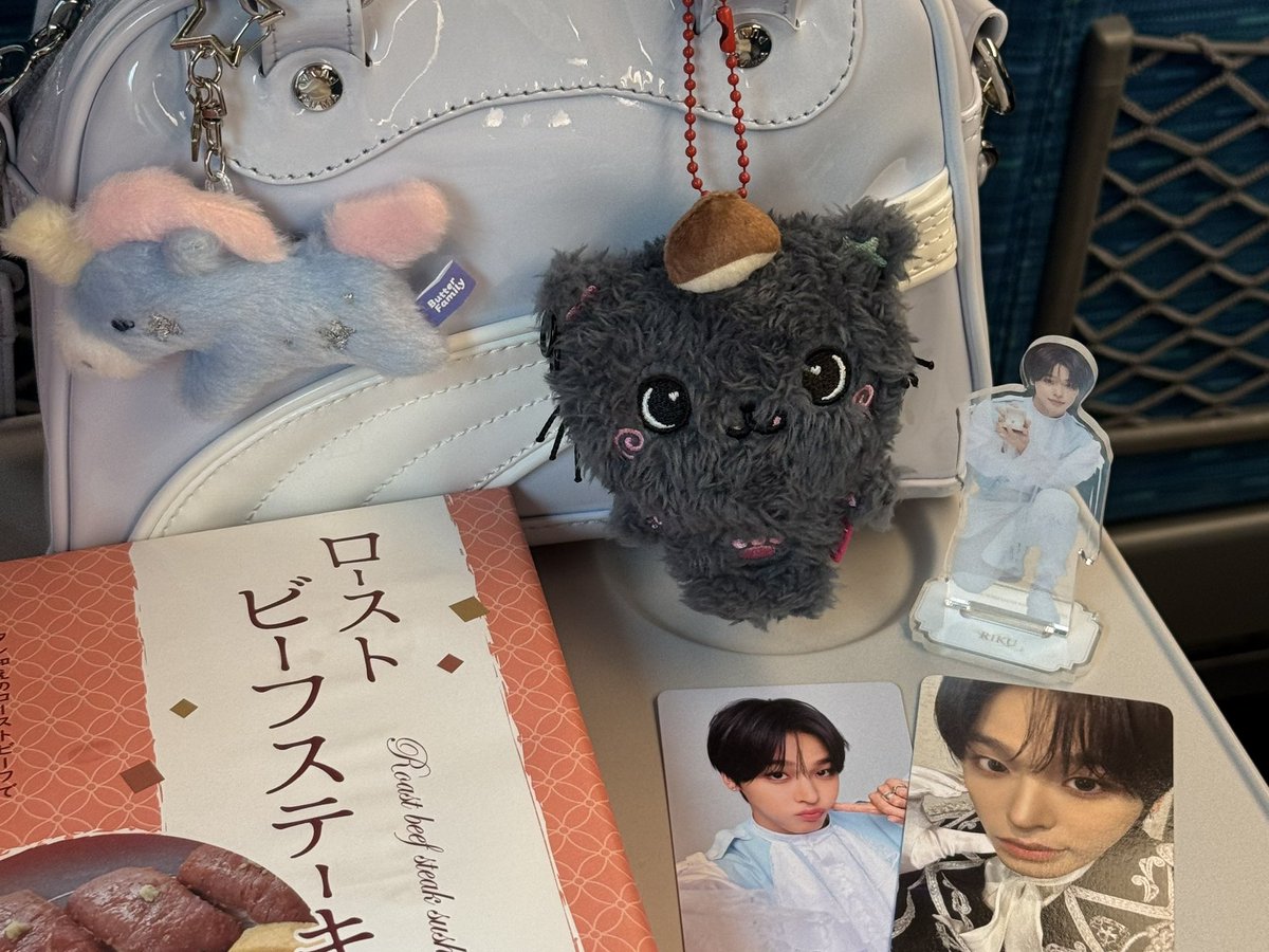 yxremm__'s tweet photo. 𝟸𝟼𝟶𝟽𝟷𝟸
𝟼人の王子様がプロポーズしてくるなんて聞いてないんですけど　-𝚝𝚘𝚔𝚢𝚘- https://t.co/0ZNQbEYPRl