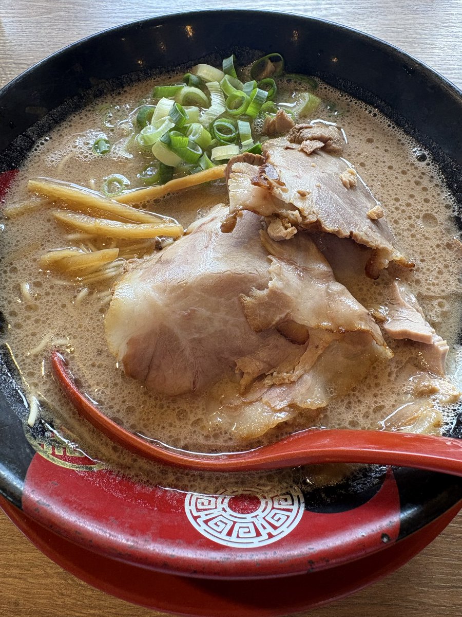 Emokaz169788's tweet photo. 大分出張中😸
大分市でお仕事して、今日は中津へ。耶馬溪を経由して、レンタカーで移動…腰が痛い😭 https://t.co/cZn15BEGpT