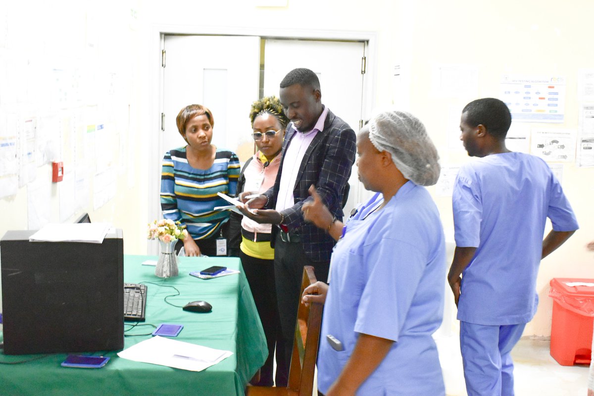 Byumba_Hospital's tweet photo. None muri @Byumba_Hospital, habereye igikorwa cyo gusoza ku mugaragaro ubugenzuzi bwahakorewe mu minsi 4 ku bufatanye bwa @RwandaHealth hagamijwe kureba niba byujuje ibisabwa mu gutanga serivise nziza, zinoze kandi zizewe ku bakoresha serivise z'ubuvuzi babigana (Accreditation). https://t.co/kuDeecTIEe