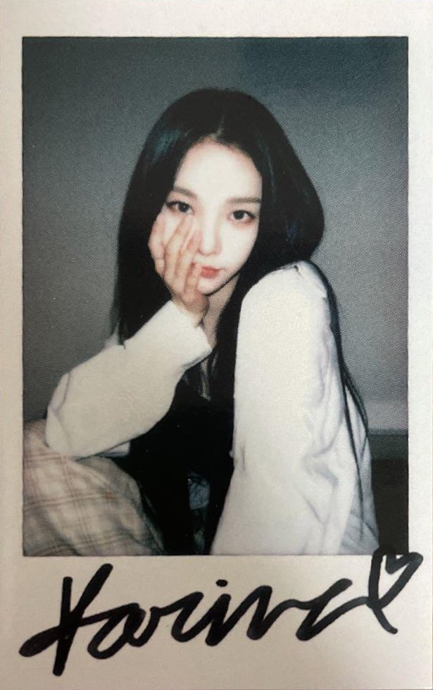 kirinyangz's tweet photo. i love these polaroids of her so much https://t.co/qEgsKEMOhB