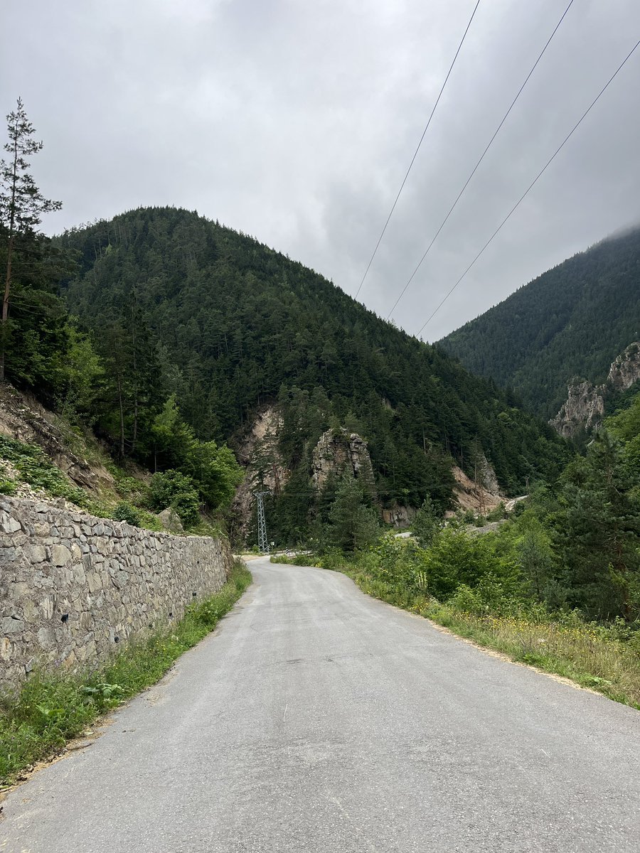 raydanamarotada's tweet photo. yollar ve ÇAYKARA https://t.co/kcESyicXLR