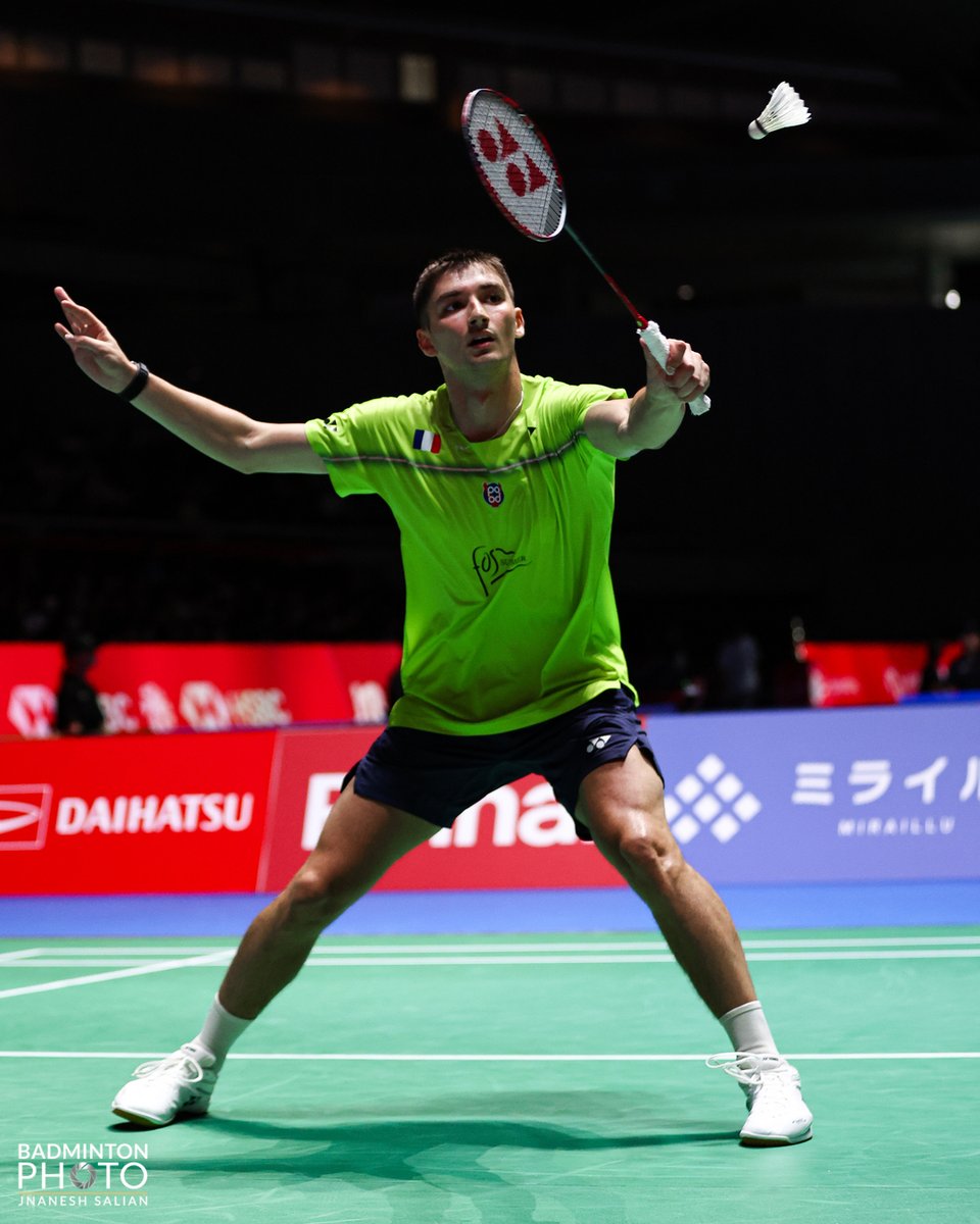 FFBaD's tweet photo. @Popov_Christo arrache un quart de finale au #JapanOpen 👊

Seul Français encore en lice de ce Super 750 à Tokyo, Christo POPOV (n°5) a lutté face à LEONG Jun Hao (n°30) 🇲🇾 pour obtenir sa place en quarts (16/21 21/11 21/17). Il y affrontera le n°1 mondial SHI Yu Qi 🇨🇳, pour un match d'anthologie. À suivre sur  L'Équipe Live🔥

💻 Quart de finale à 9h40, en direct et commenté sur https://t.co/wFlGMSYIx4