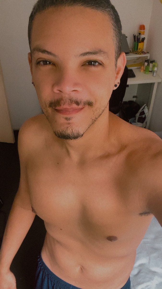s__aulo's tweet photo. as marcas na barriga de uma manhã bem duradoura na cama 😌😴

ah feriadin 🙃 https://t.co/MVJhYqRdXv