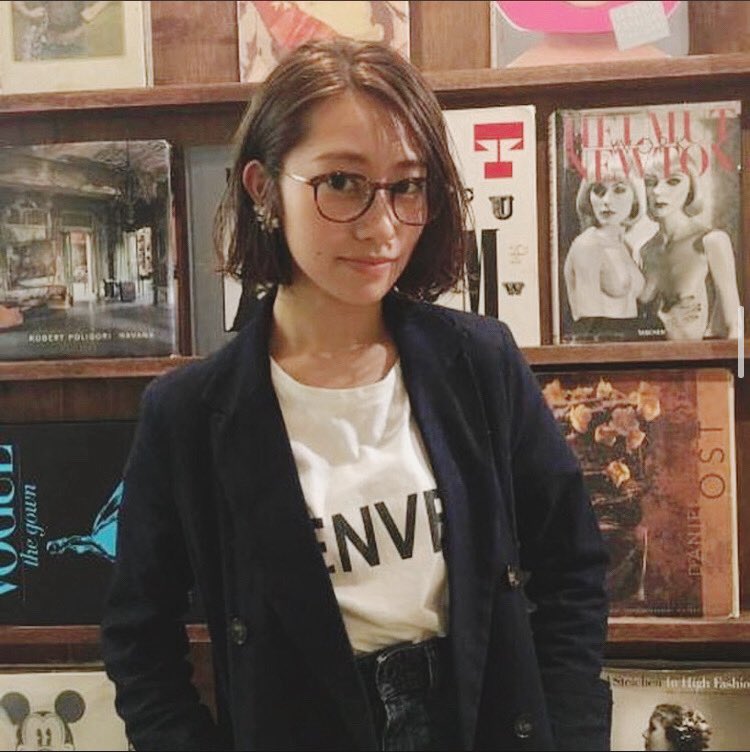 miz_uni5's tweet photo. ポムポムプリンとOWNDAYSのコラボメガネ、絶対玲香ちゃん似合う。かけて欲しい。
私も買いに行こ。

こういうのとかね、かけてるイメージあるよね https://t.co/eGh7ViBY2u