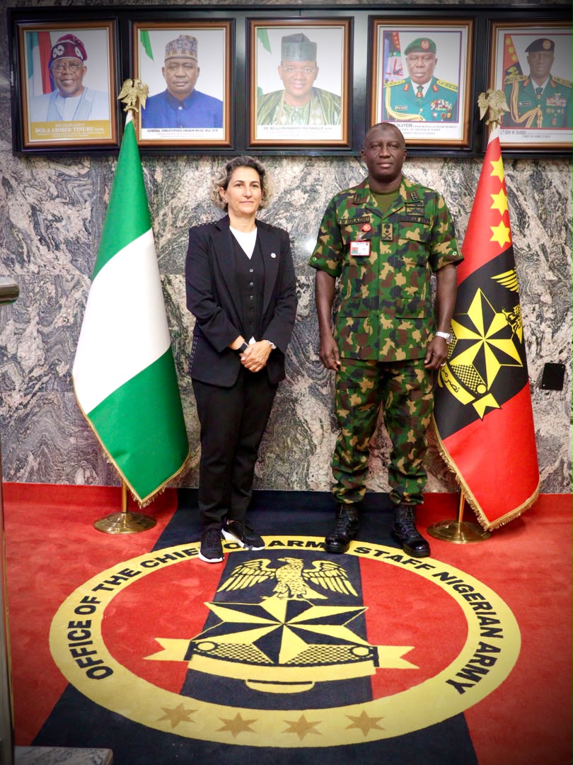 DDoueihyICRC's tweet photo. As part of @ICRC_Nigeria’s ongoing humanitarian engagement, we met with the Chief of Army Staff, @HQNigerianArmy, to reaffirm the importance of sustained dialogue in promoting respect for International Humanitarian Law (IHL).
Through continued engagement, collaboration, and a shared commitment to humanitarian principles, we aim to strengthen the protection of people affected by armed conflict and support efforts to advance the effective implementation of IHL in Nigeria.