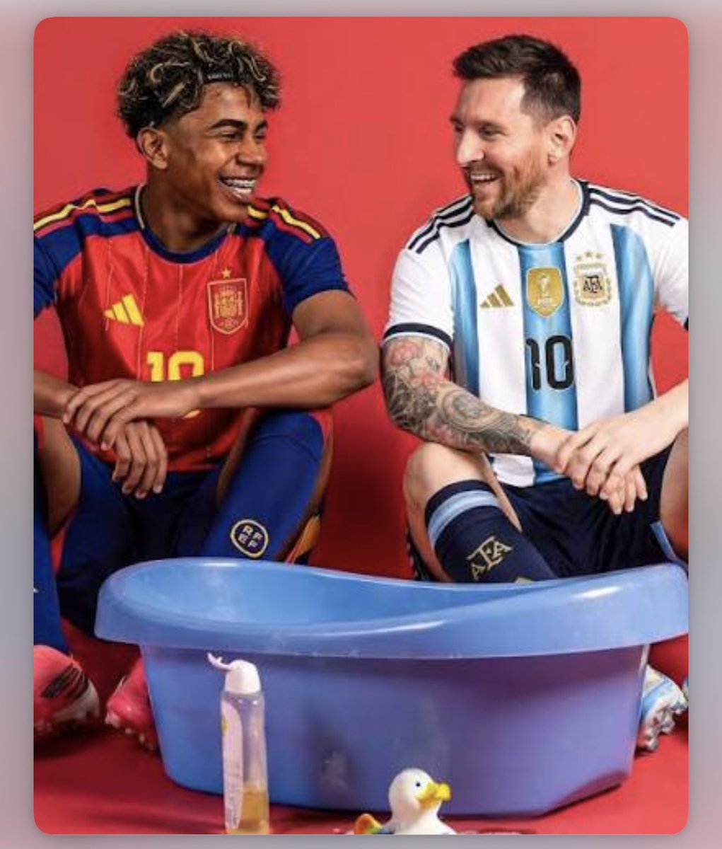 DonQuijoteDeLaC's tweet photo. La final del Domingo también es una oportunidad para muchos culés de cerrar una etapa. Nada deseo más que celebrar como loco un gol de Lamine, sabiendo que nunca será Messi pero permitiéndonos verle como el ídolo de la nueva época al que aun no queremos mirar. Es momento de cortar algunos lazos sentimentales y mirar al futuro sin sentir nostalgia del pasado.