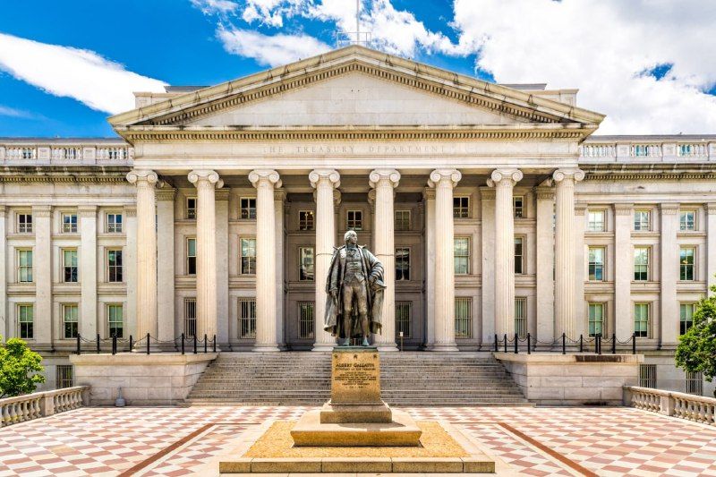 _crypto_outlook's tweet photo. The U.S. Treasury has frozen 131 million USDT in crypto wallets linked to Iran

Tether froze 4 wallets on the Tron network. They were linked to the IRGC and Iran’s Central Bank. Most of these funds were withdrawn through the DTC Pay payment service and the Bitso crypto exchange. In addition, the Treasury imposed sanctions on more than 50 individuals, organizations, and vessels that were helping Iran evade sanctions. A significant share of these companies was based in the UAE.

In April, Tether blocked 344 million USDT on the Tron network across 2 addresses at the request of the U.S. In total, the company has frozen more than $4.4 billion, of which $2.1 billion was at the request of U.S. authorities.