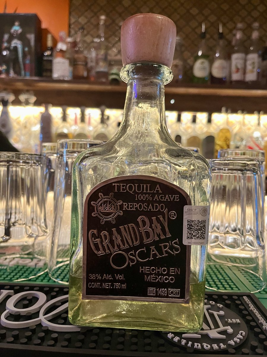 ariawatchingnow's tweet photo. 本日のバルデトレスさんで飲んだテキーラ。
まだまだ飲んだことないボトルがたくさん。

#bar_de_tres https://t.co/qqqunsjvmP