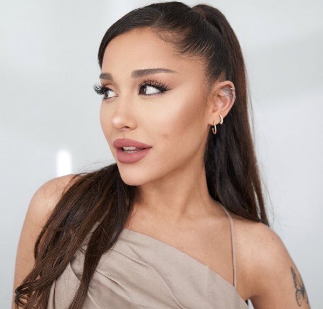 nastyglinda's tweet photo. im still not over how beautiful she looks here https://t.co/jQPDOozVIN