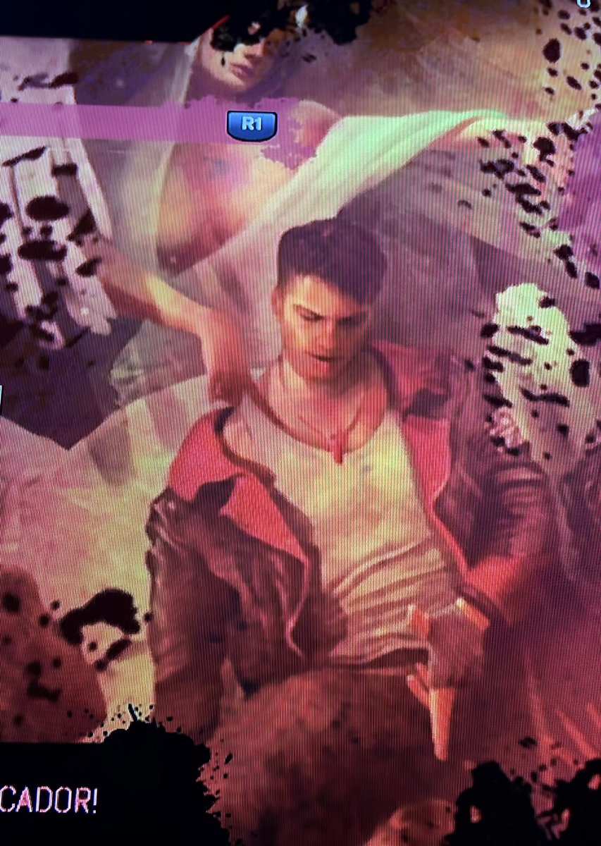 MelvinSanroo's tweet photo. este juego está buenisimo #devilmaycry https://t.co/s5tBL0mP58