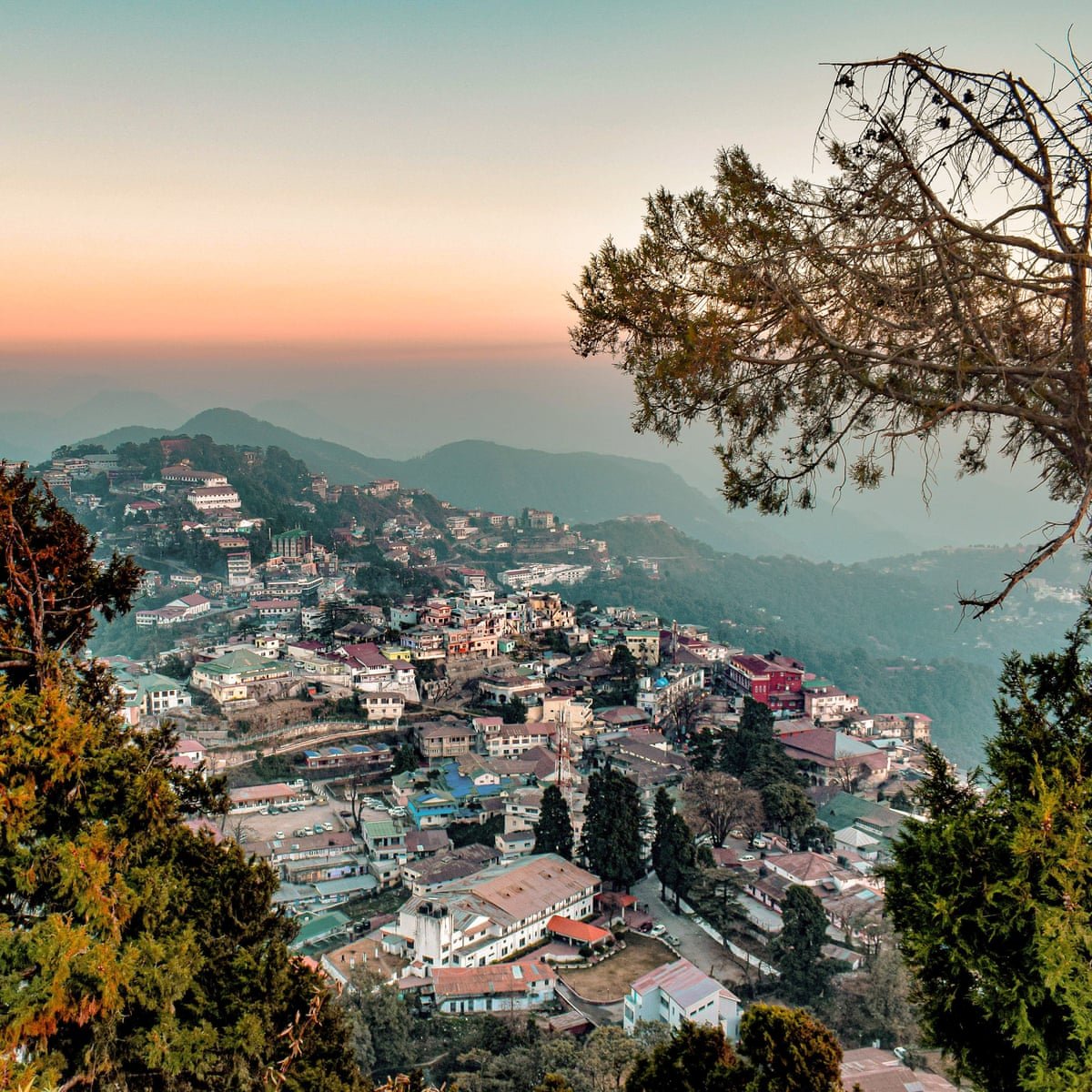 mrrhmehta1's tweet photo. LANDOUR, DEHRADUN, UTTARAKHAND. 🌩️💭🏔️🇮🇳 https://t.co/tJlqk9lH3o