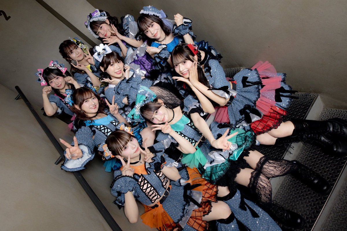 NEVER_END_ROLL_'s tweet photo. 『 ONE AND ONLY
  2nd Anniversary day2 』

出演させていただき
ありがとうございました🎞️

────

このあと
終演後特典会 20:50~21:50（フロア上手）

NEVER END ROLL 1st グッズの販売もございます✨
※お支払い方法は現金のみとなります。

皆さま、お待ちしております！

────

#NEVERENDROLL #ネバエン