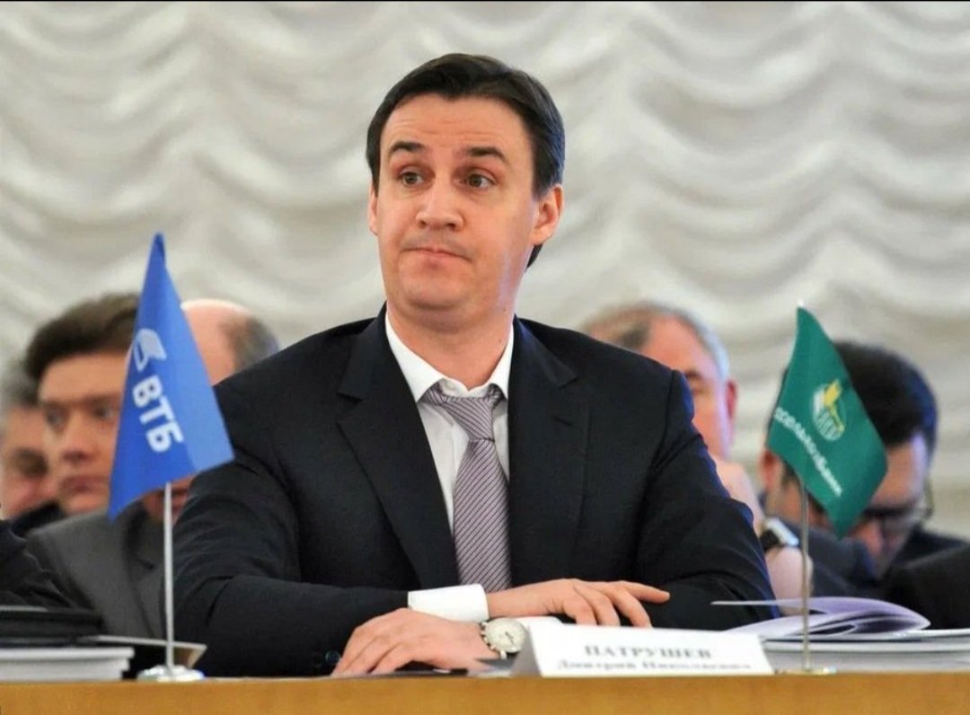 Dmitry924456551's tweet photo. Страшную весть я тебе принес Надюха, зови детей...
А шо такое...
Обьявили преемника путину... https://t.co/ppZXepj1gK