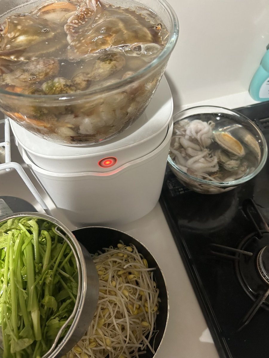 doogy_09's tweet photo. 오만둥이 미나리 미나리 함께하는
오늘 두기의 해물찜파티 https://t.co/NWYQDzWZJq