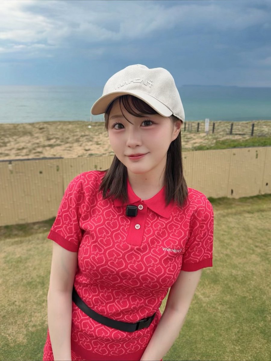 airi_213_hkt48's tweet photo. 初の100切りを達成しました！！！⁡！
スコアは94⛳️⭐️ゴルフを始めて1年ちょっと
なのでまだまだ課題たくさんだけど、仕事前とか後とかお休みの日も1人でコツコツ練習してた成果が出てとっても嬉しい🥲
やっぱり努力は裏切らないです‼️笑

新しいことに挑戦して頑張る姿を色んな方に届けられるようこれからも頑張ります☺️

動画は初めて打った日と現在🏌🏻‍♀️

#あいゴル 新規の方もありがとう！笑
暇な時にぜひ観てください⛳️
https://t.co/mGPhSrTJbr