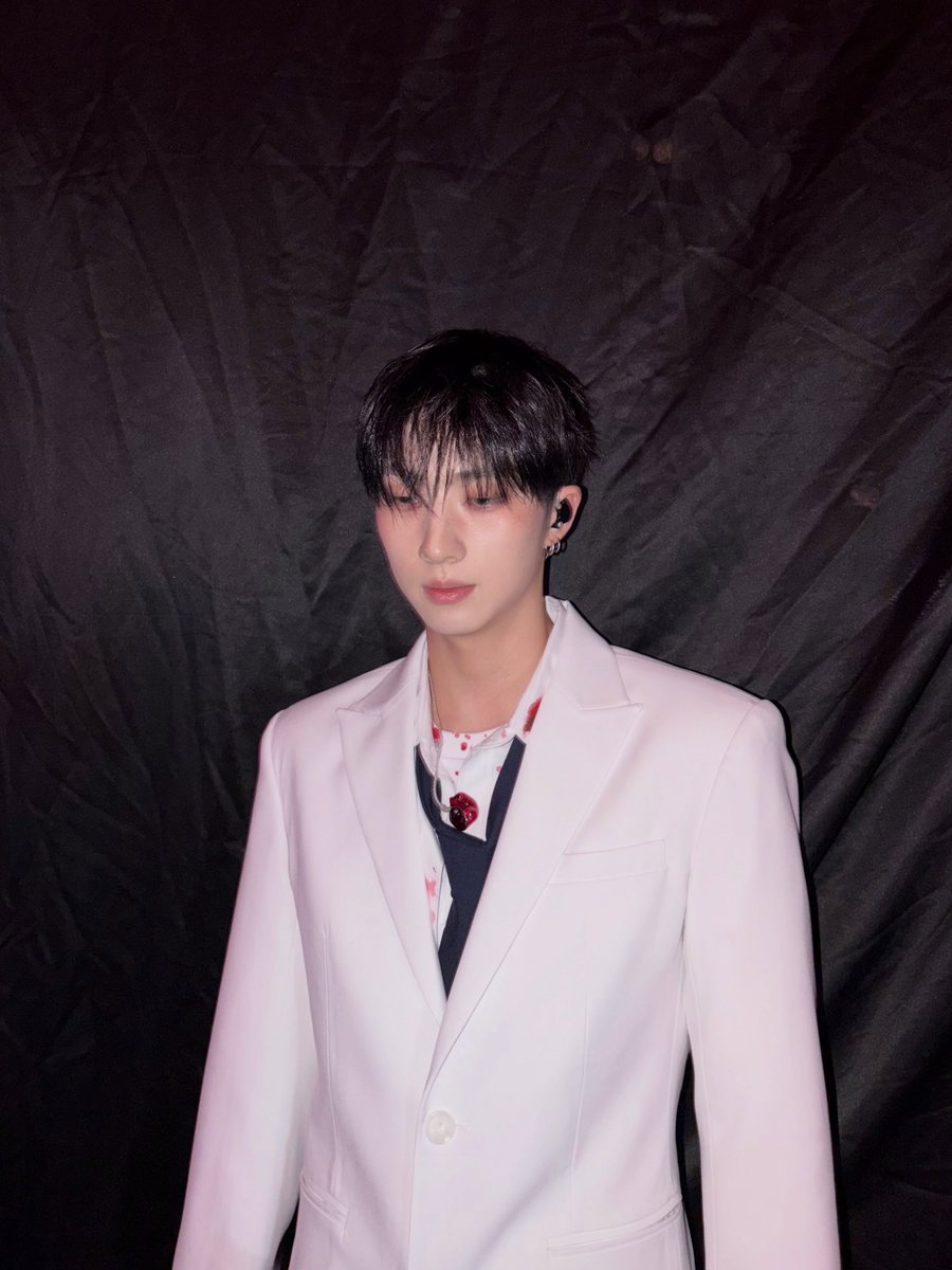 tekizzii's tweet photo. 진짜 매드사이언티스트같잔냐……….. https://t.co/AM00eLVsEk