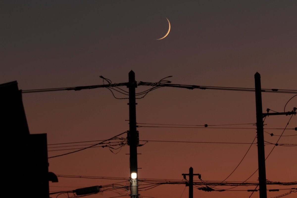 tomohiro323's tweet photo. 時間が進み
より魅力的に♪
#三日月 #moon https://t.co/gNPVzp4Vmm