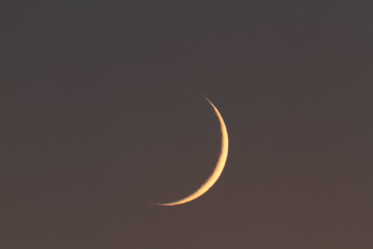 tomohiro323's tweet photo. 時間が進み
より魅力的に♪
#三日月 #moon https://t.co/gNPVzp4Vmm