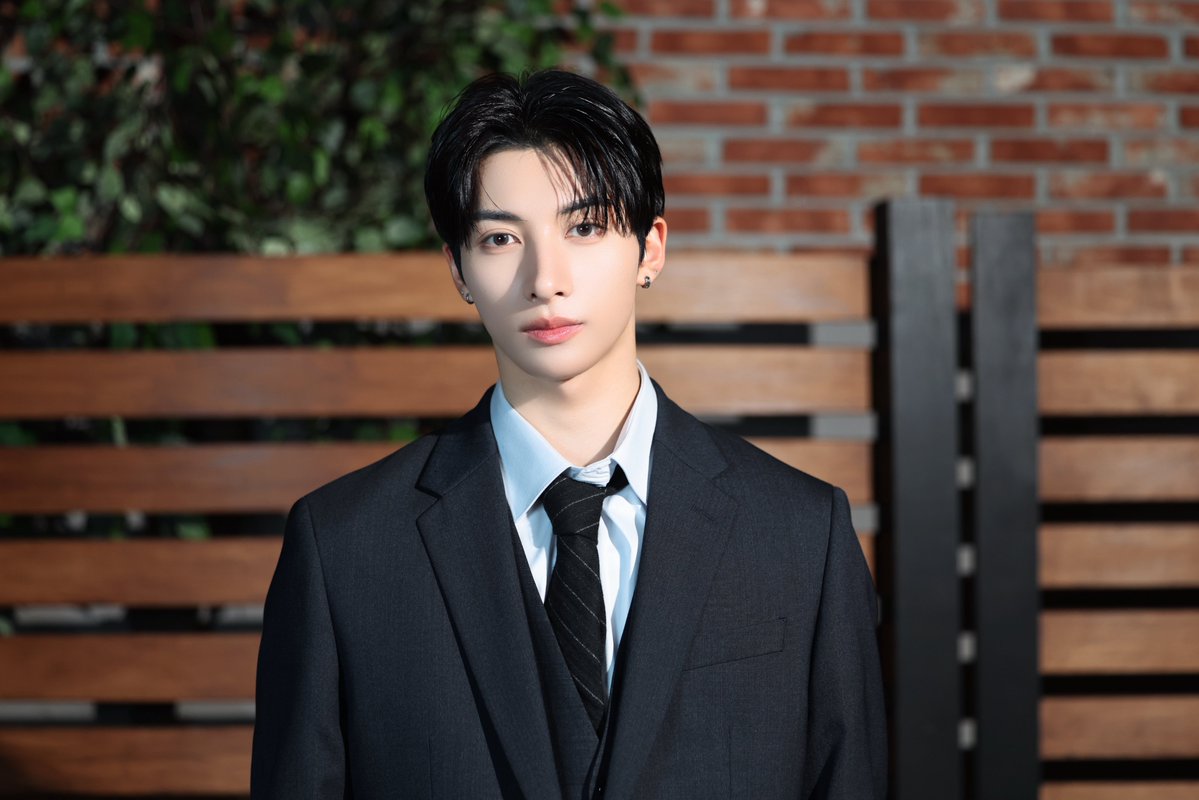 NEXZ_official's tweet photo. 그 남자를 길들이는 스프레이 사용법
📸 Behind Photo

#NEXZ #YU
#REALNEXZ #리얼넥스지
#유리한 https://t.co/5lXZjXMmWj
