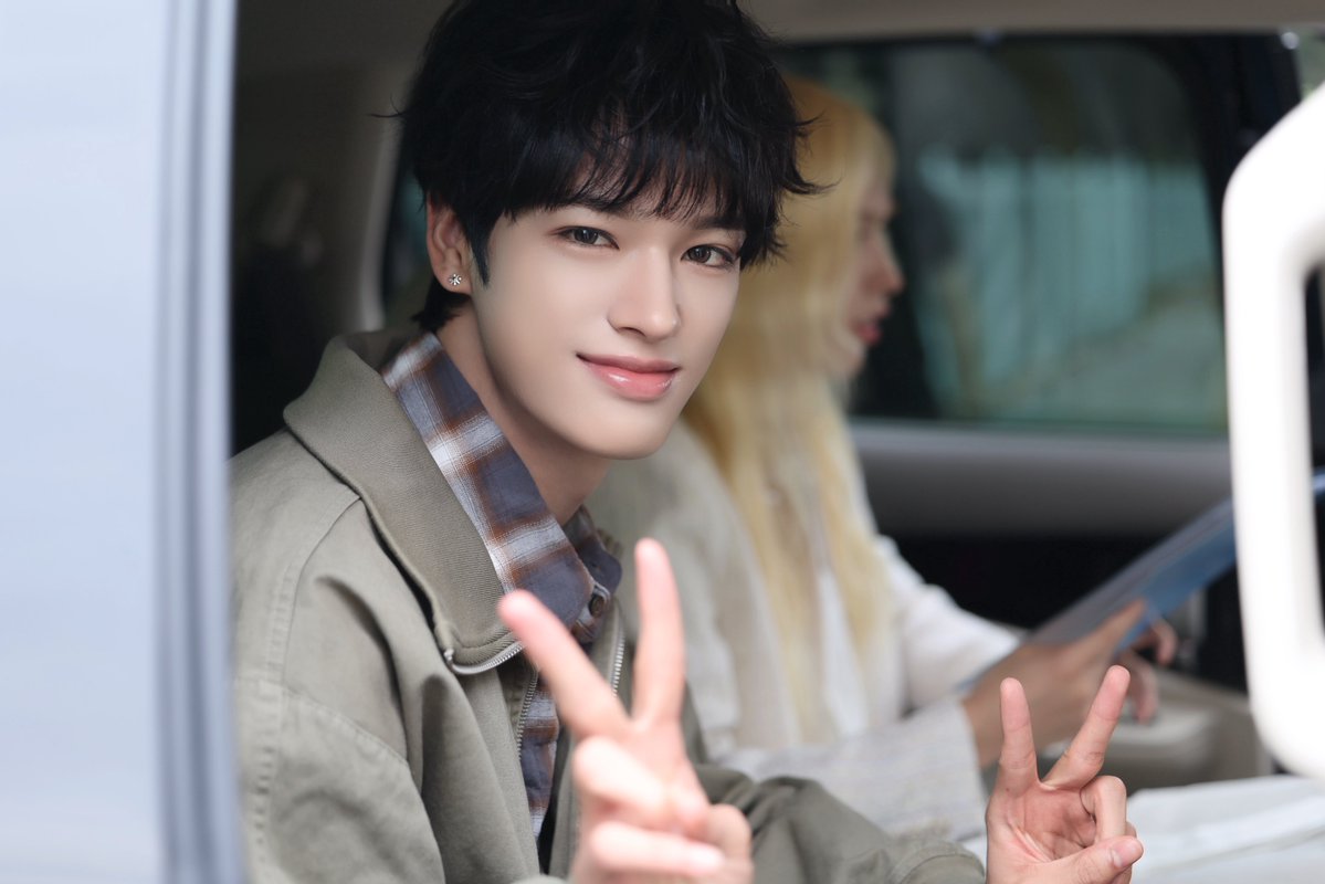 NEXZ_official's tweet photo. 그 남자를 길들이는 스프레이 사용법
📸 Behind Photo

#NEXZ #SEITA
#REALNEXZ #리얼넥스지
#남궁세희 https://t.co/Ylwe9DGysT