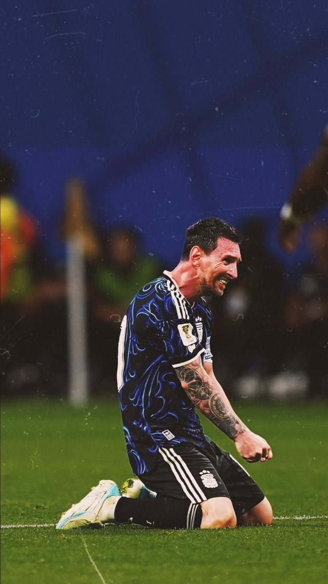 hallibrahimacar's tweet photo. O Bir EFSANE…Dünya’nın Gelmiş Geçmiş En İyi Oyuncusu Ve 10 Numarası. #messi 🐐 https://t.co/hWJOVM4uKX