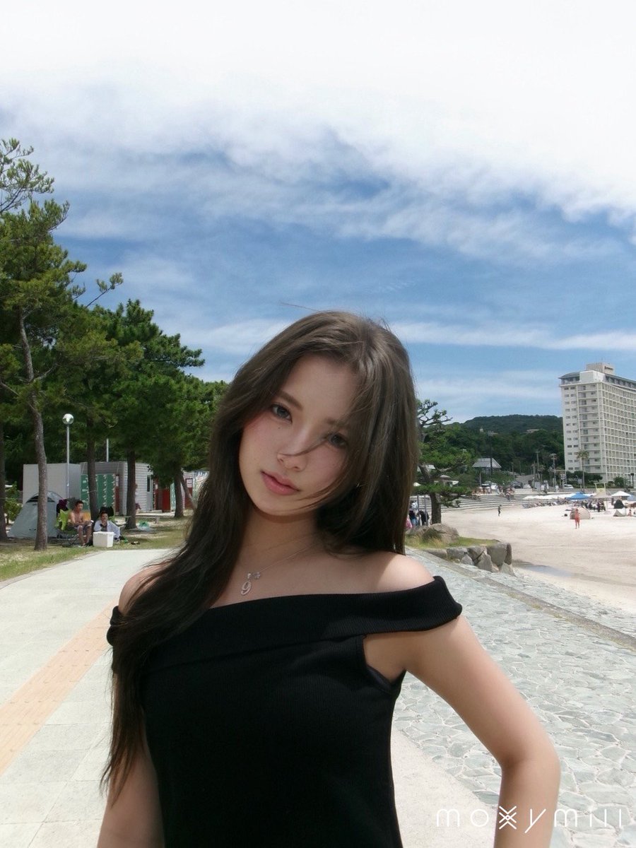 moxy_Official_'s tweet photo. #moxymill Official Fanclub
【🎬Blog】UP⚡️
#NONA🦋💎
☀️
🔗https://t.co/Uf8TgXgX12
#モクシーマイル #モクシー
#Mille https://t.co/mGAWhdBEt4