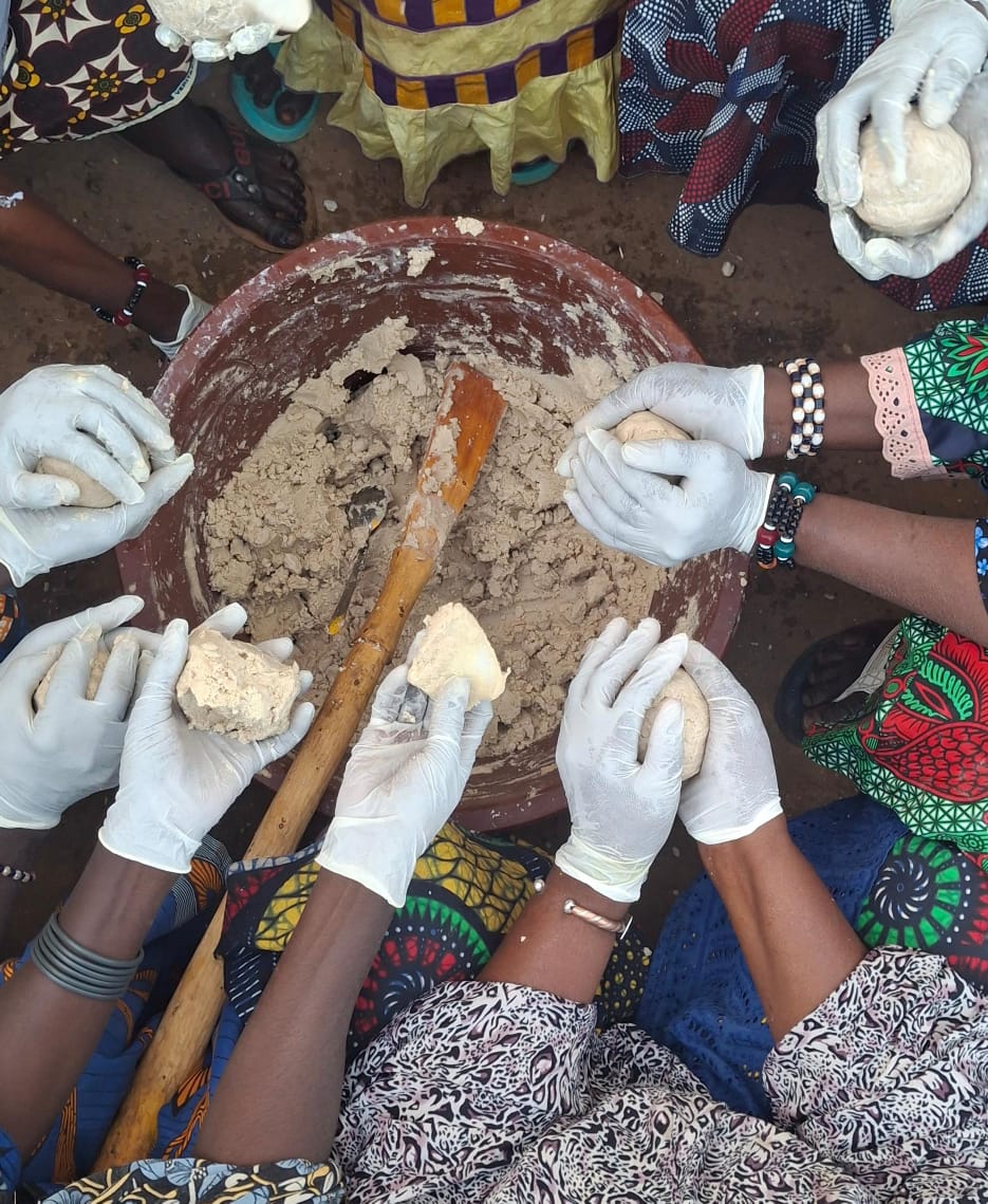 UNHCRMali's tweet photo. Face aux déplacements forcés au Mali, l’Allemagne 🇩🇪 renouvelle son appui au HCR avec une contribution de 1,8 M€ en 2026.
Ce soutien renforcera la protection, l’accès aux services essentiels et l’autonomisation des réfugiés, PDI et communautés d’accueil. https://t.co/snWMnlmRuK