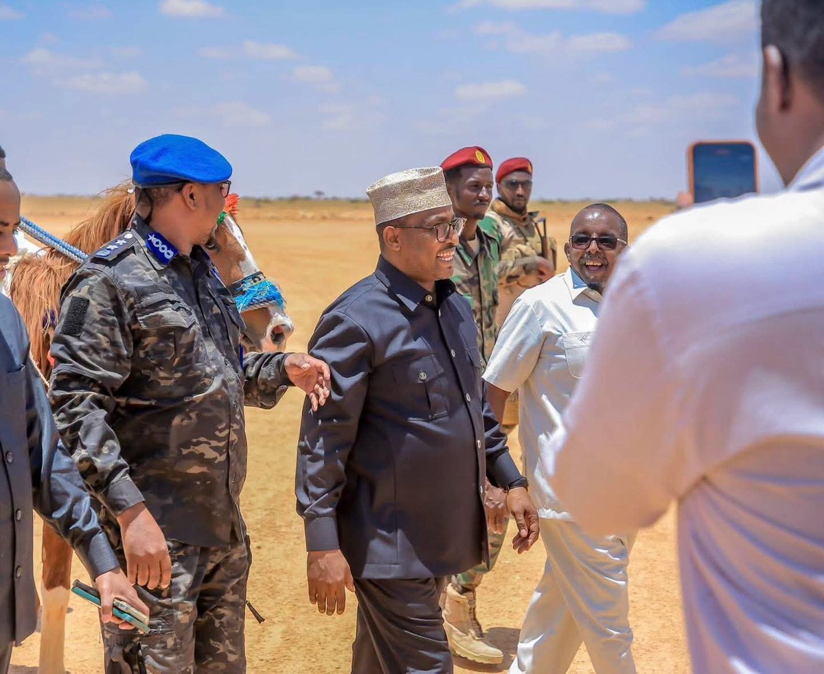 samalespace1's tweet photo. "Madaxweyne ku Xigeenka Mamulka waqooyi Bari Somalia Dr @AbdirashidYJ Abdirashiid Yusuf Jibriil ayaa safar Shaqo ugu Dalka dibadiisa,,

Madaxweyne ku xigeenka ayaa loo sameeyay Sagootin aad u wanagsan,, https://t.co/5FQphEgwge