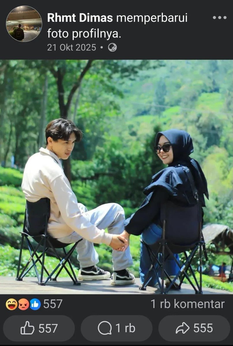secretzzdx's tweet photo. wujud pelaku pemb*nuh ojol yang sedang beristirahat dan mengambil kendaraan korban tersebut, infonya uangnya akan dipakai untuk modal menikah dikarenakan ceweknya tengah hamil atau mengandung duluan sebelum menikah 😳 https://t.co/jJppaObpsa