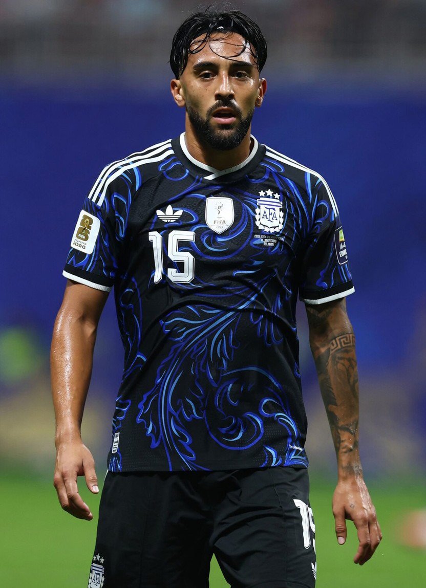 TheFJEN's tweet photo. 🚨🧐 Juventini, what do you think about Nico González (28)? 🇦🇷

KEEP OR SELL? 👀👇 https://t.co/UkfUnFQ3ss