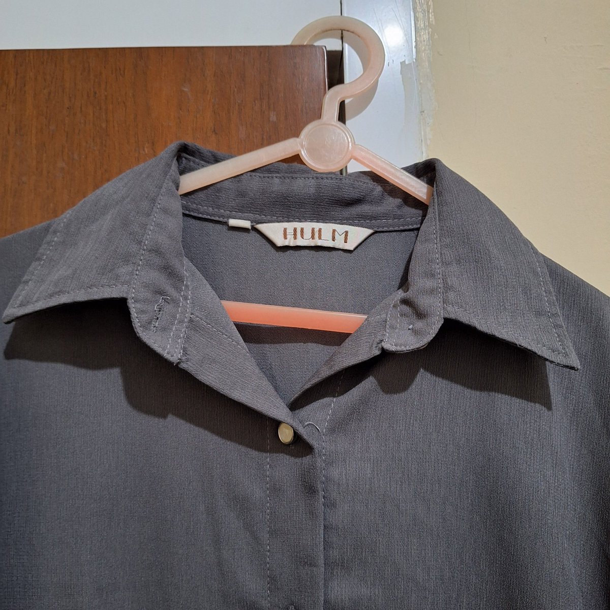 prelovedpurple2's tweet photo. Kemeja hulm warna grey ld 96, harga 45rb https://t.co/5UyMeSX4aV