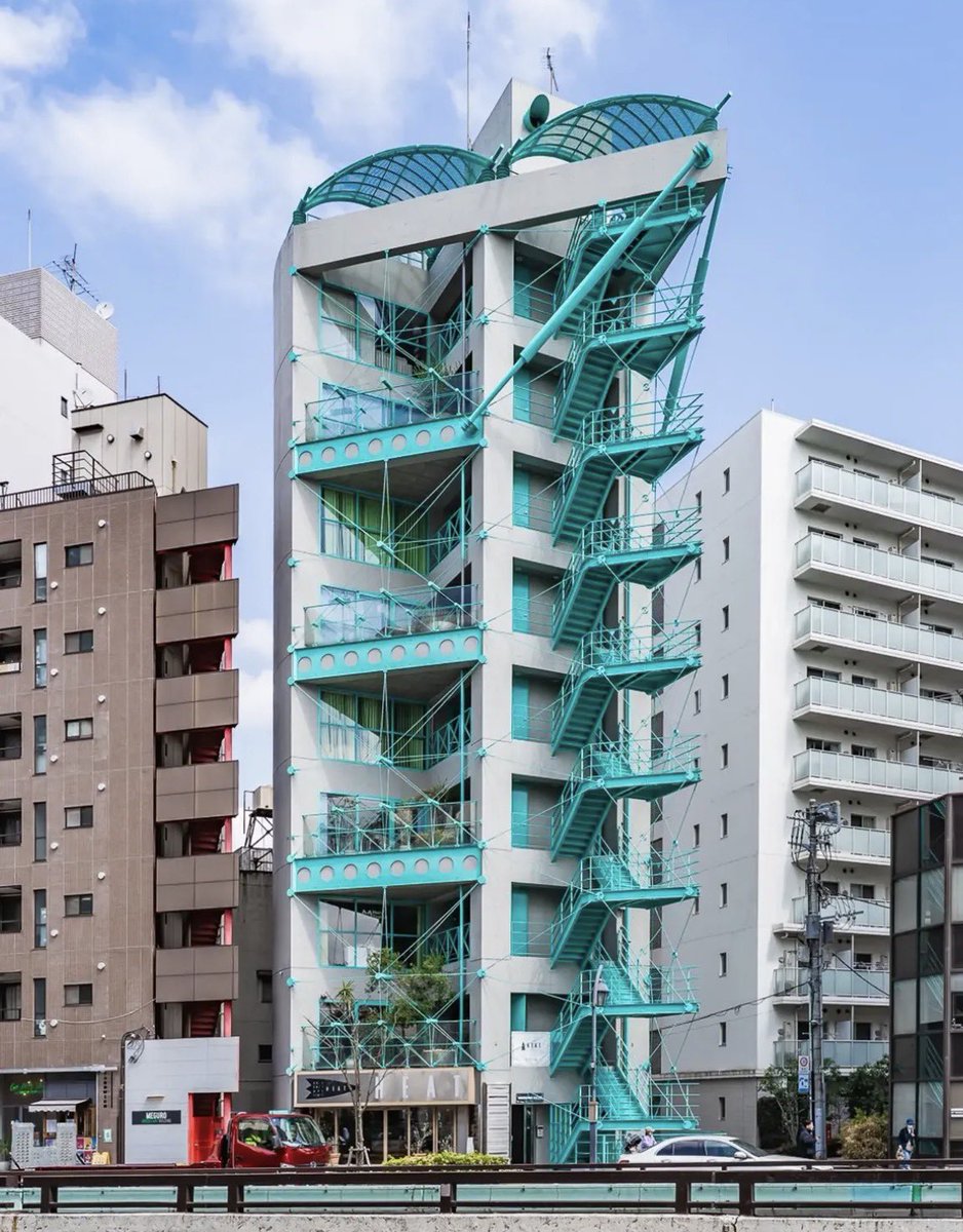 SustainableTall's tweet photo. Cool residential tower with terraced skygardens in Tokyo

The turquoise escape stair is a piece of art! 

By Edward Suzuki Associates, 1990. Photo by Ringo https://t.co/5Q86luh0Xm