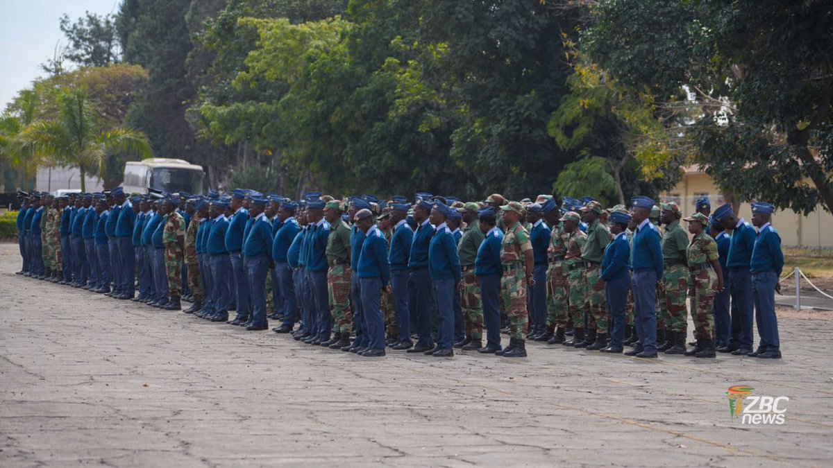 ZBCNewsonline's tweet photo. MILITARY PARADE HELD FOR AIR COMMODORE NGULU 

A military parade has been held in honour of the late Air Commodore Peter Samuel Ngulu at Manyame Air Base in Harare, with Air Marshal John Jacob Nzvede presiding over the parade.

#FuneralParade #ZBCNews https://t.co/Ibj8Q1PjbW