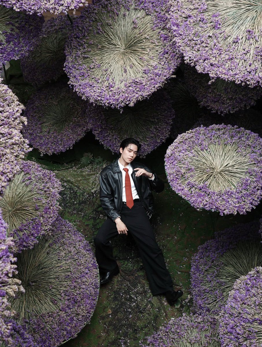 SolSkipperCo's tweet photo. Surrounded by blooms, 
standing in bloom.🪻✨

https://t.co/a45wrXBjsq

@sunnywnrt 
#sunnywnrt 
#SolSkipperManagement https://t.co/DkMpkTG9uw