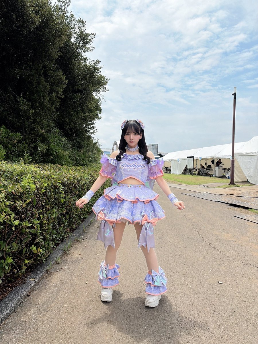 kimikyun_miko's tweet photo. ポーズダサいのに顔が凛々しすぎる https://t.co/UNmERdBTNU