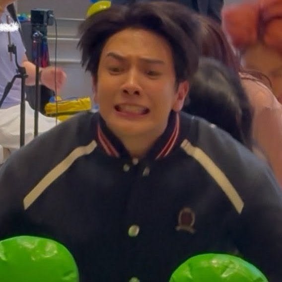 Joo_Yilinnn's tweet photo. Lần nào trend cũng dính chủ đề nổi bật khác trông khổ không cơ chứ

BE MY PLAYER TWO FIRST EP
#ซอโซ่ล่ามธีร์ตอนแรกมาแล้ว https://t.co/5IFwoXABRv